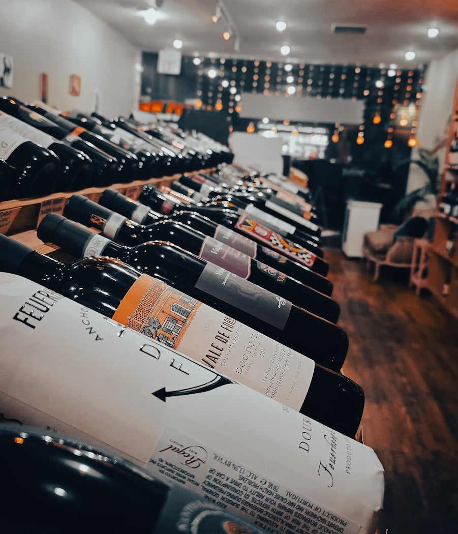 Astoria Wine and Spirits 1