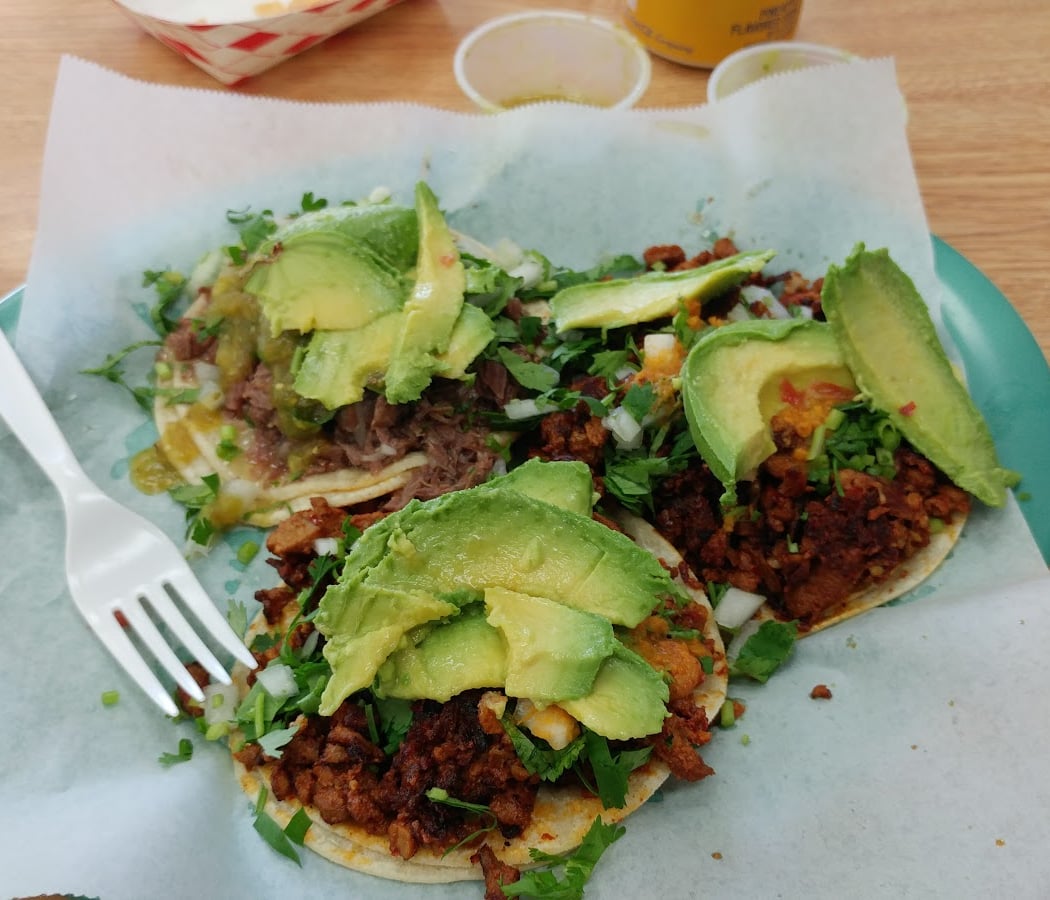 Los Pericos Market 1