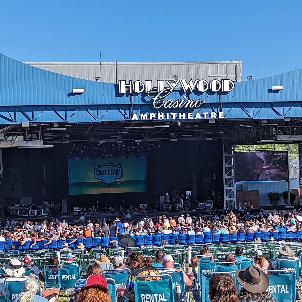 Hollywood Casino Amphitheater 2