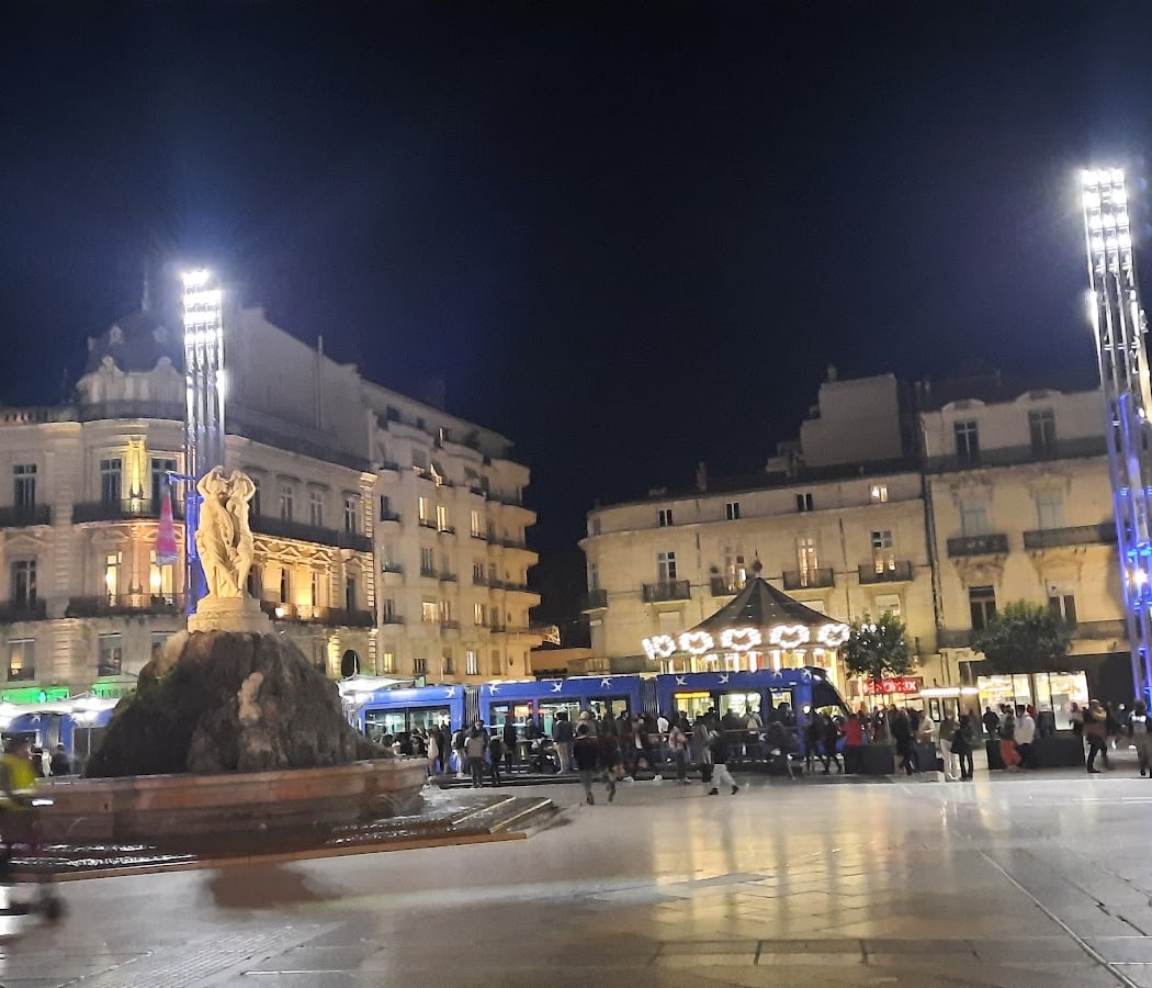 Place de la Comédie 3