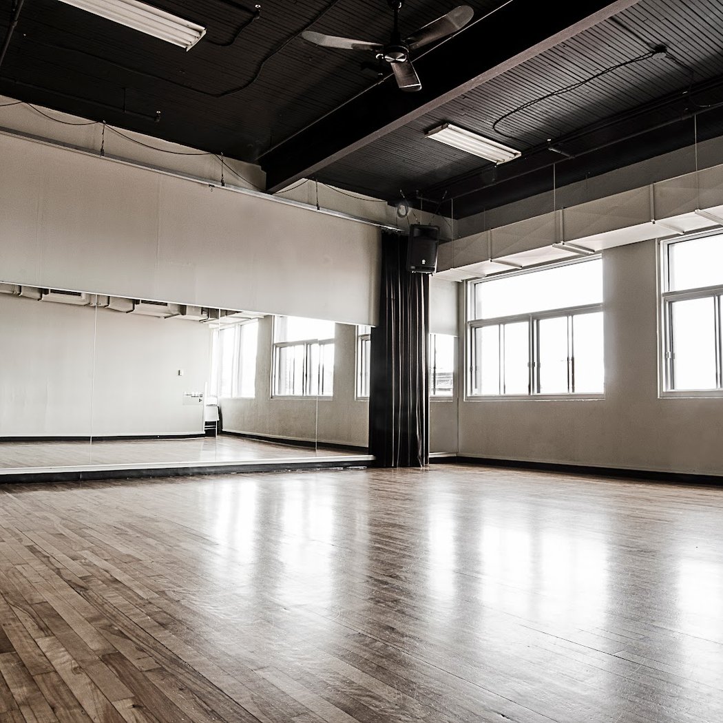 Studio Bizz Mount Royal 2