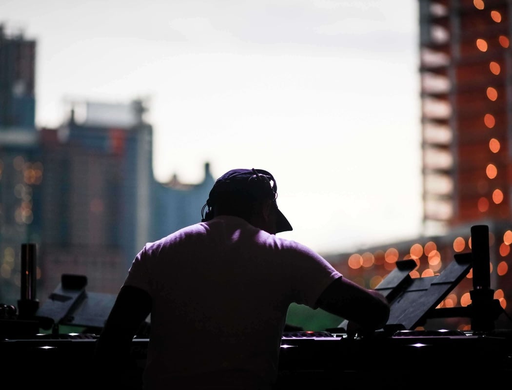 Warm Up 2026: Carlos Souffront, Wackies Showcase, TELESONIQ, DJ Richard 1