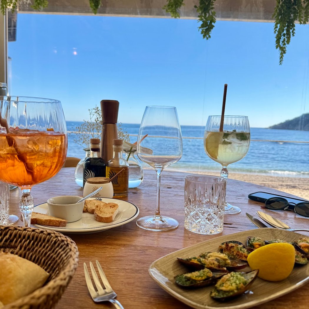 Chez Camille - Restaurant de Bouillabaisse et Fruits de Mer à Ramatuelle 1