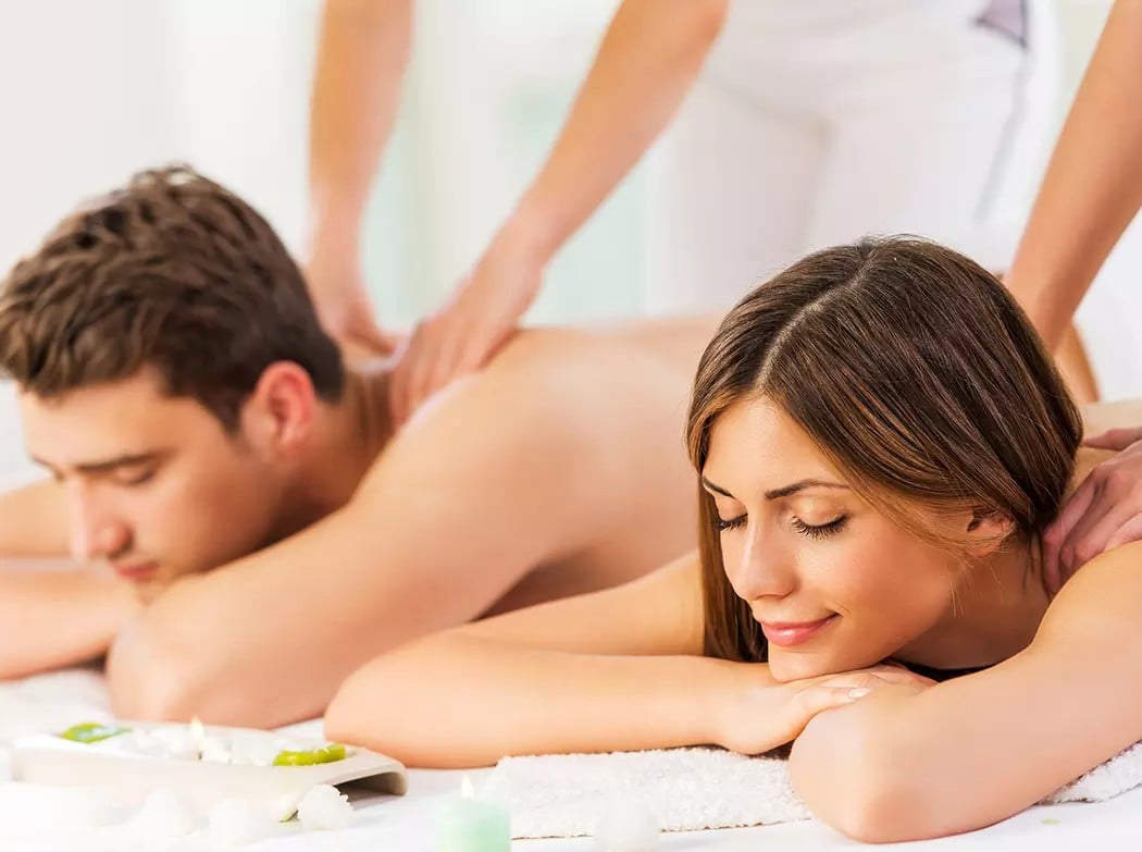 Unwind Side by Side: Rejuvenating Couples Massage 1