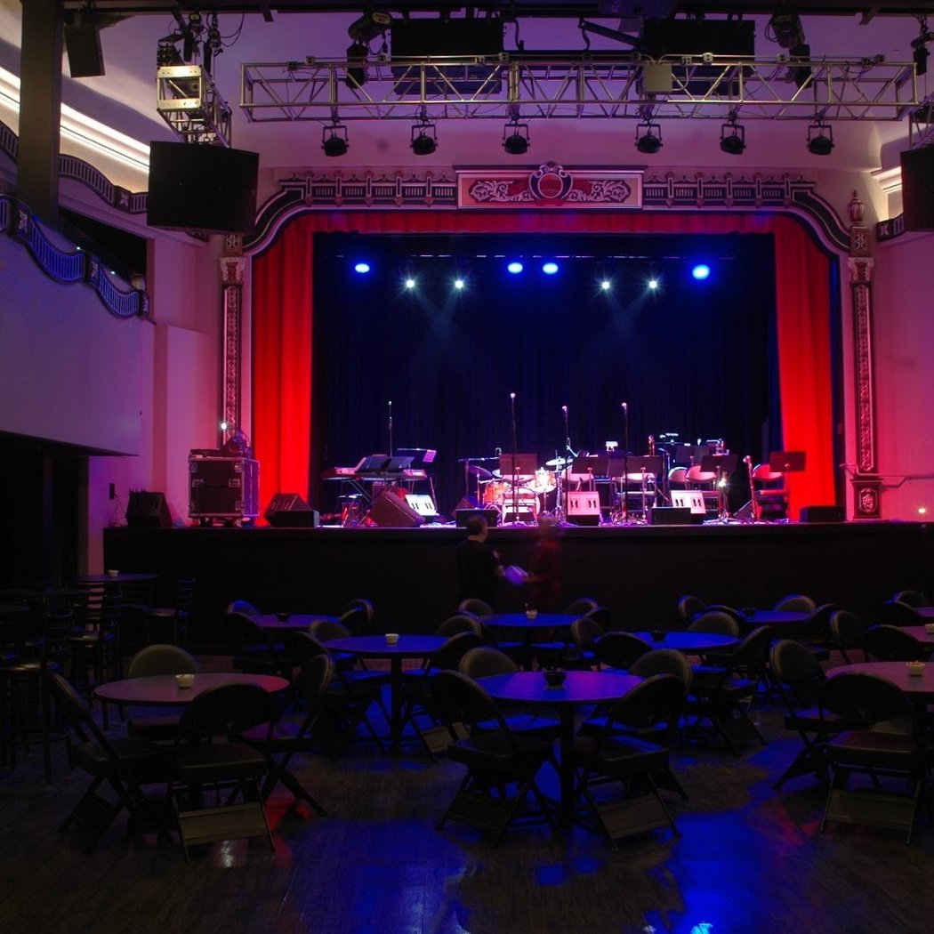 Theatre DeVille 2