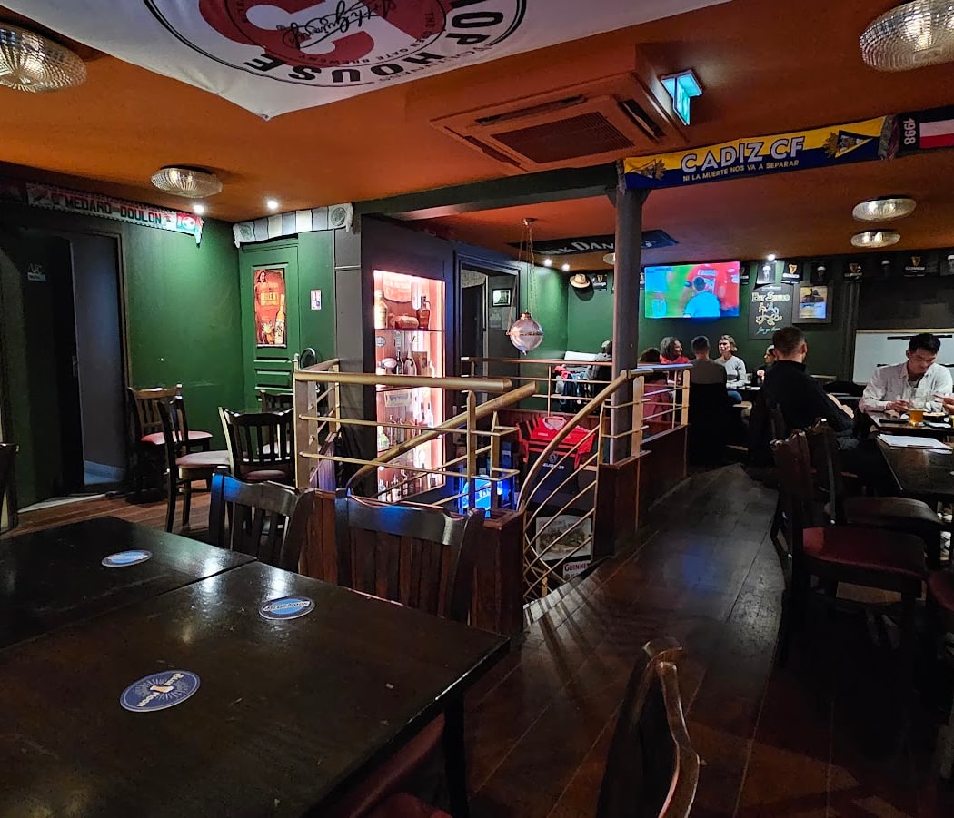 Gigg’s Irish Pub Graslin 3