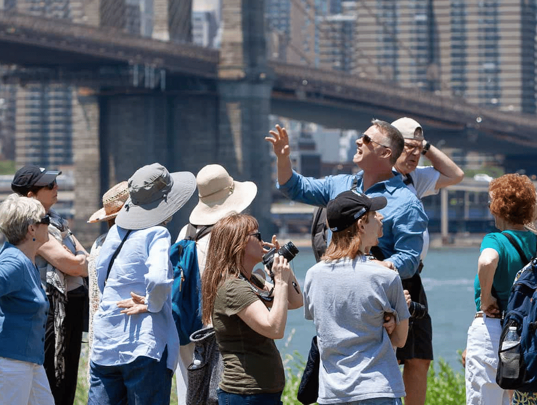 Free walking tour at Brooklyn Bridge Park 1