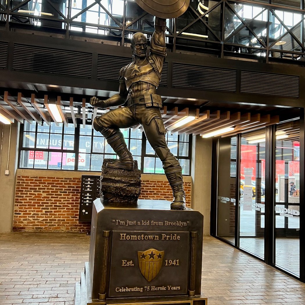 Captain America Statue 2