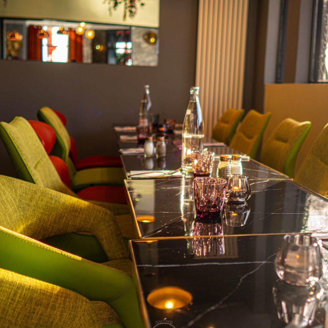 QB Restaurant 2