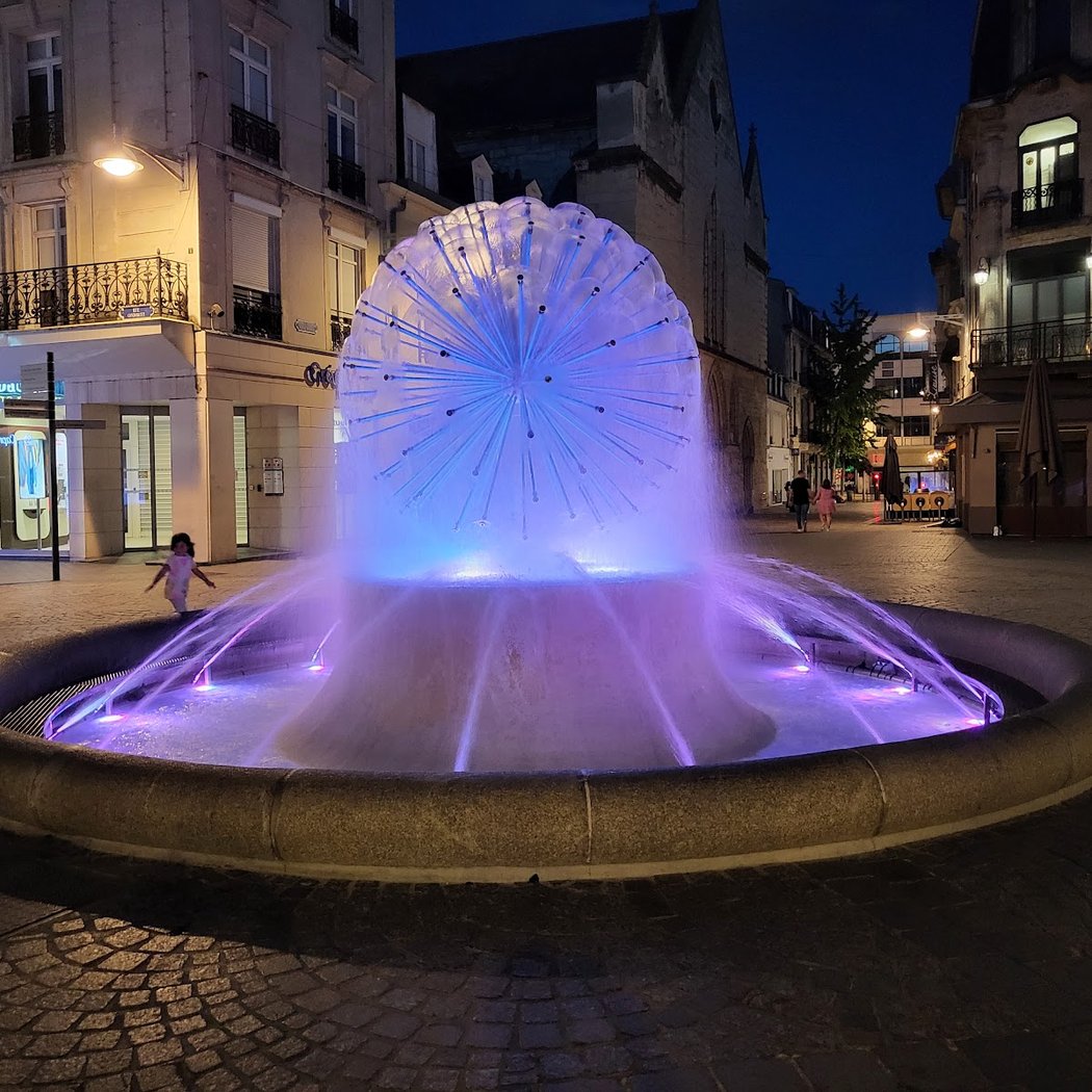 Fontaine de la Solidarité 1