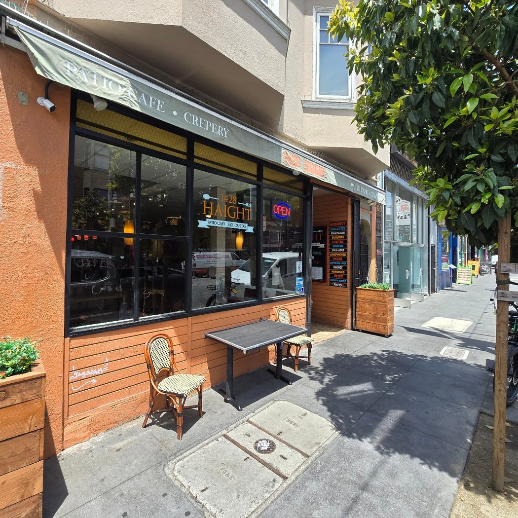 1428 HAIGHT Patio Cafe & Crepery 2
