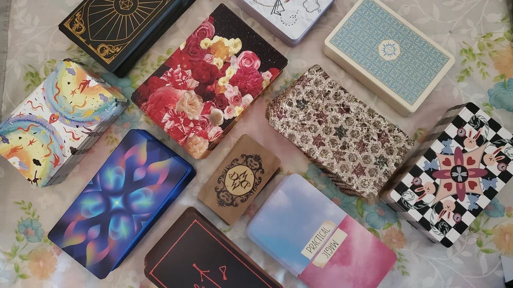 Intro to Tarot (The Major Arcana) 1