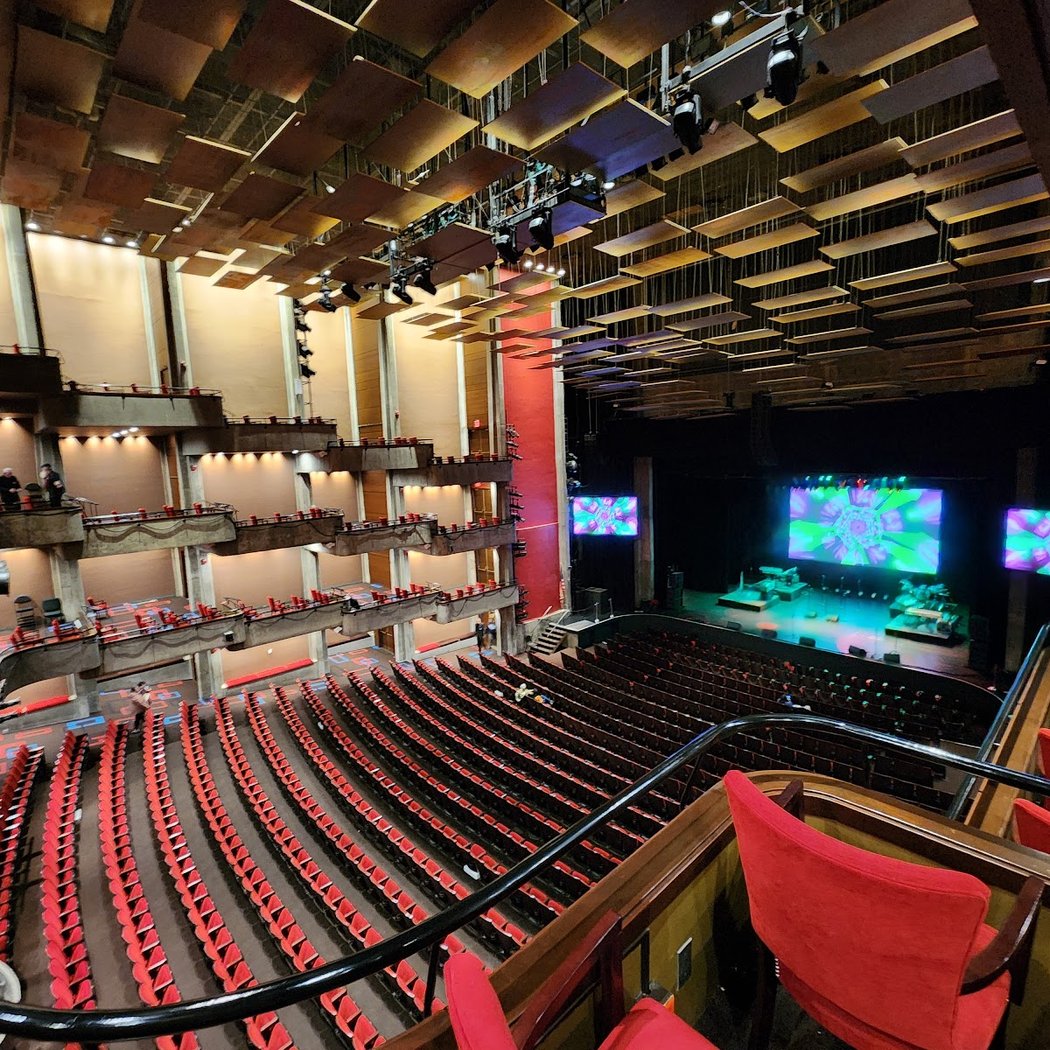 Clowes Memorial Hall 2