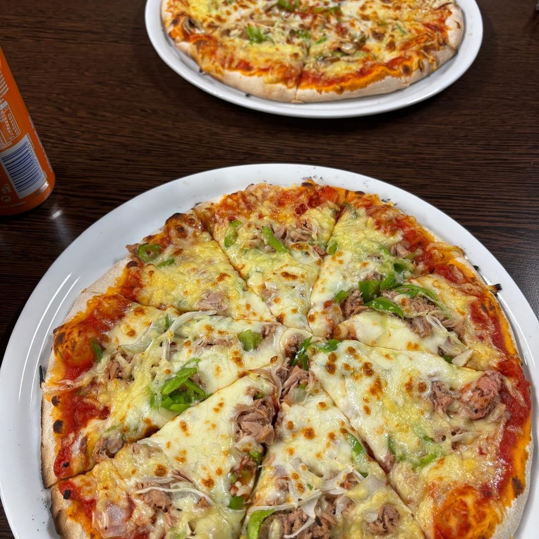 Pizzeria La Calypsia Meudon - cuites au feu de bois 3