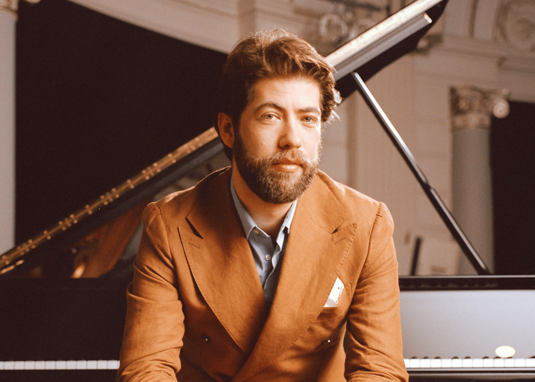 Thomas Beijer plays Satie's enchanting piano music 1