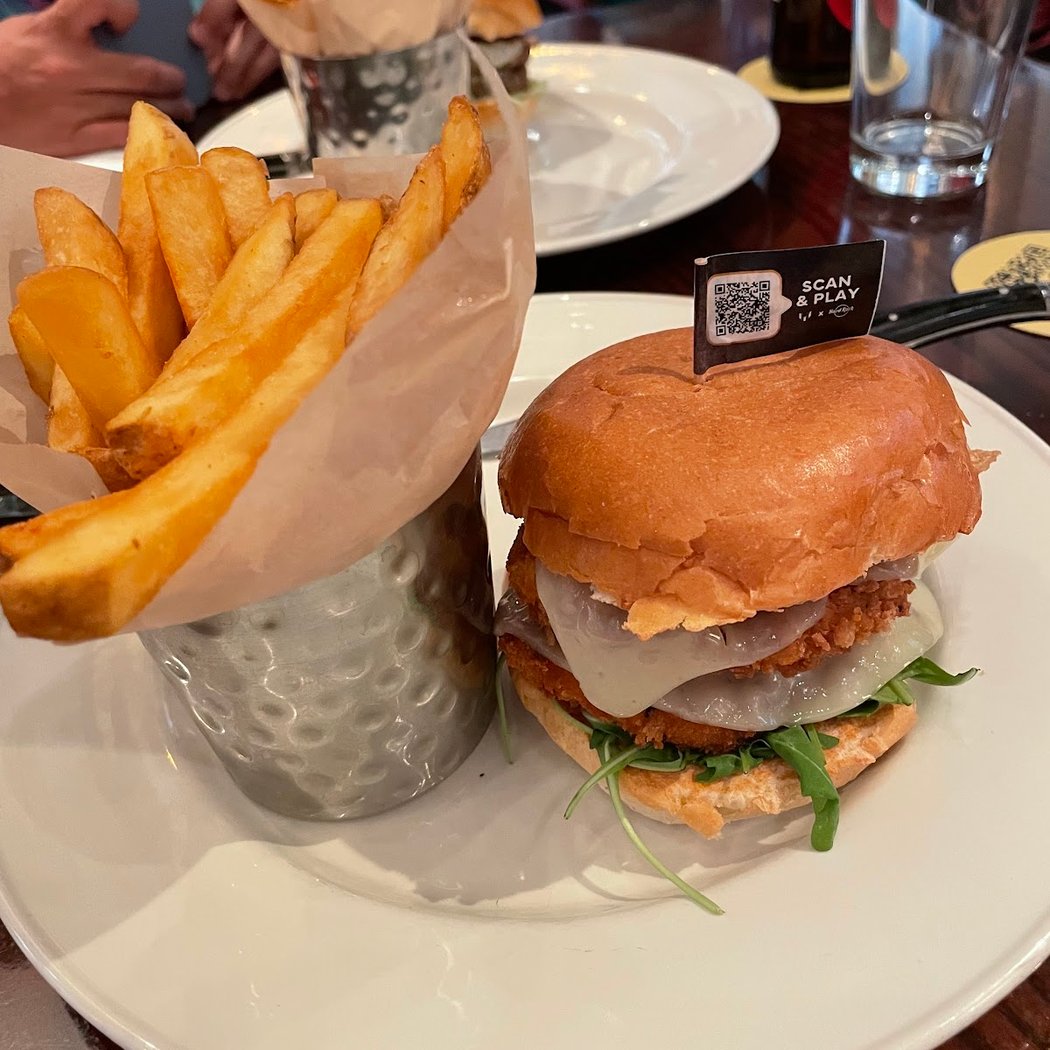 Hard Rock Cafe Messi Burger Launch 3