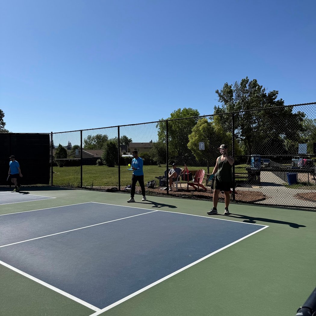 Las Flores Community Center 1