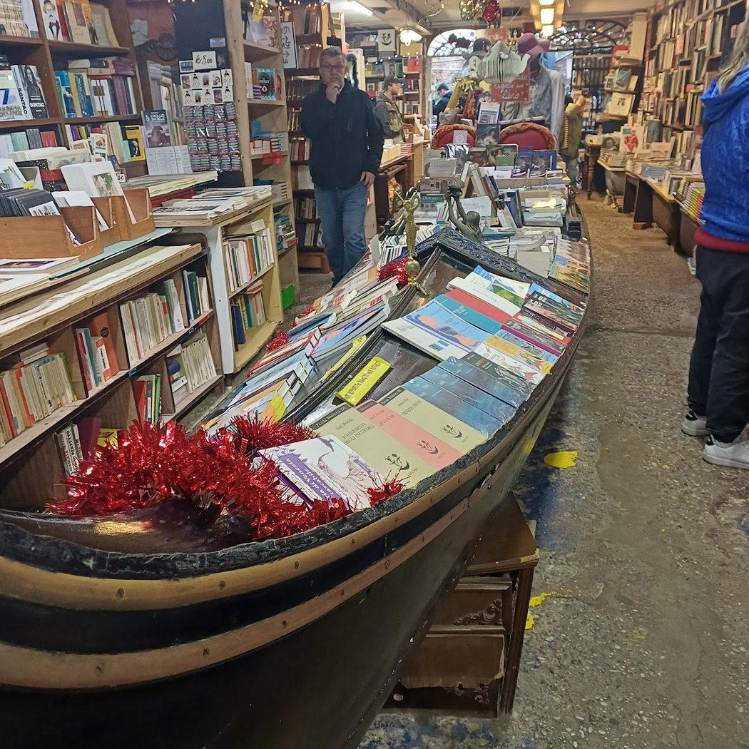 Libreria Acqua Alta 2