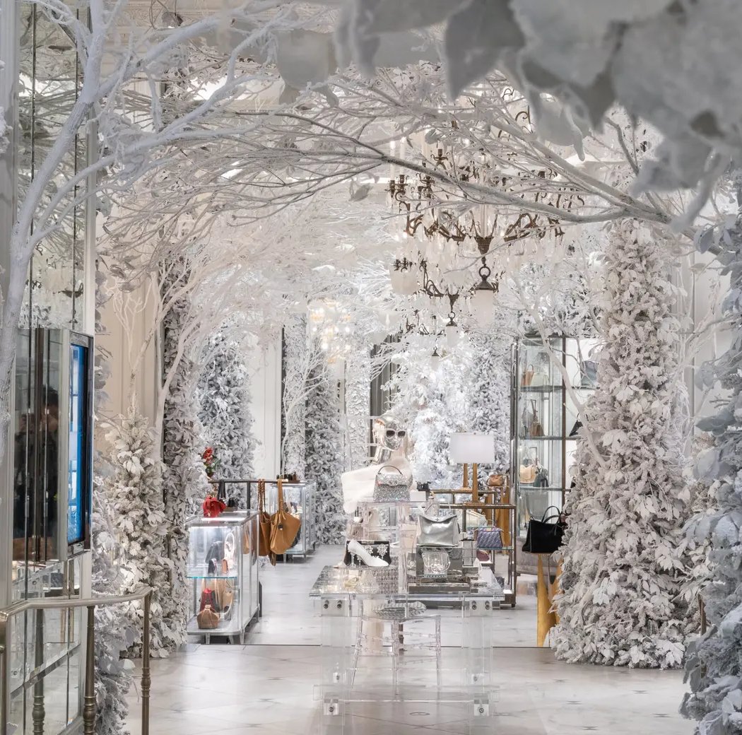 Saks Fifth Avenue 1