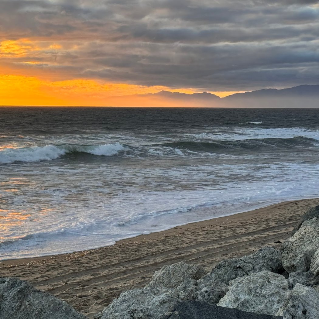 Manhattan Beach 4