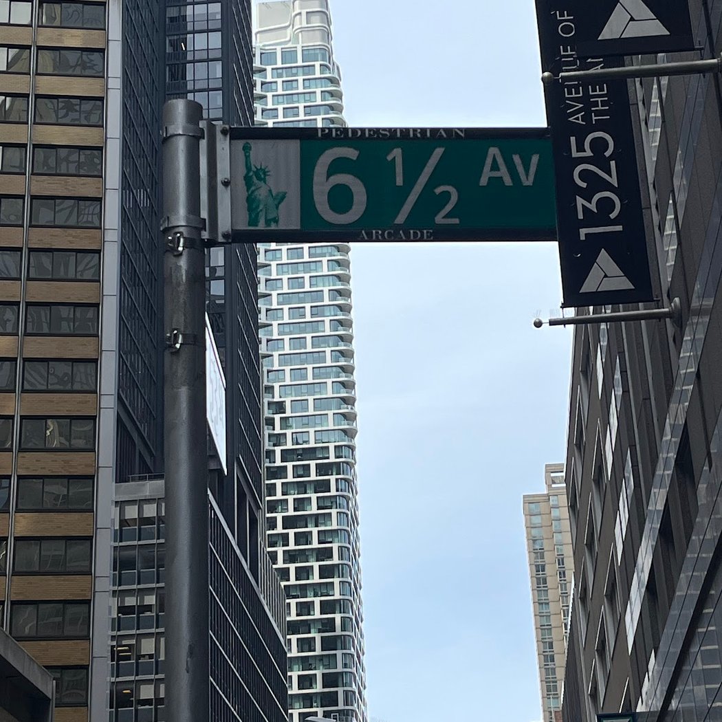 6 1/2 Ave 2
