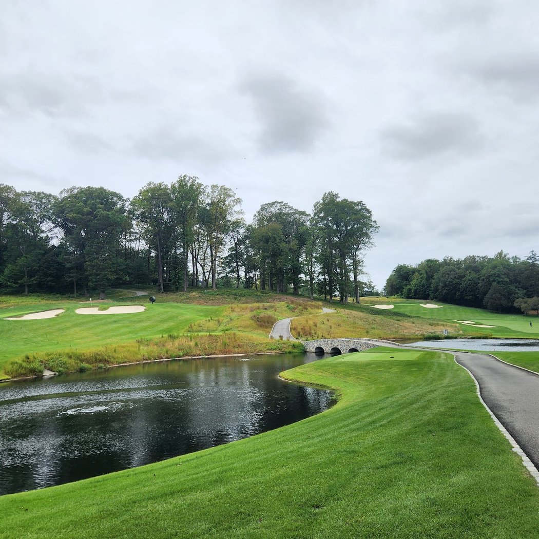 Fresh Meadow Country Club 1