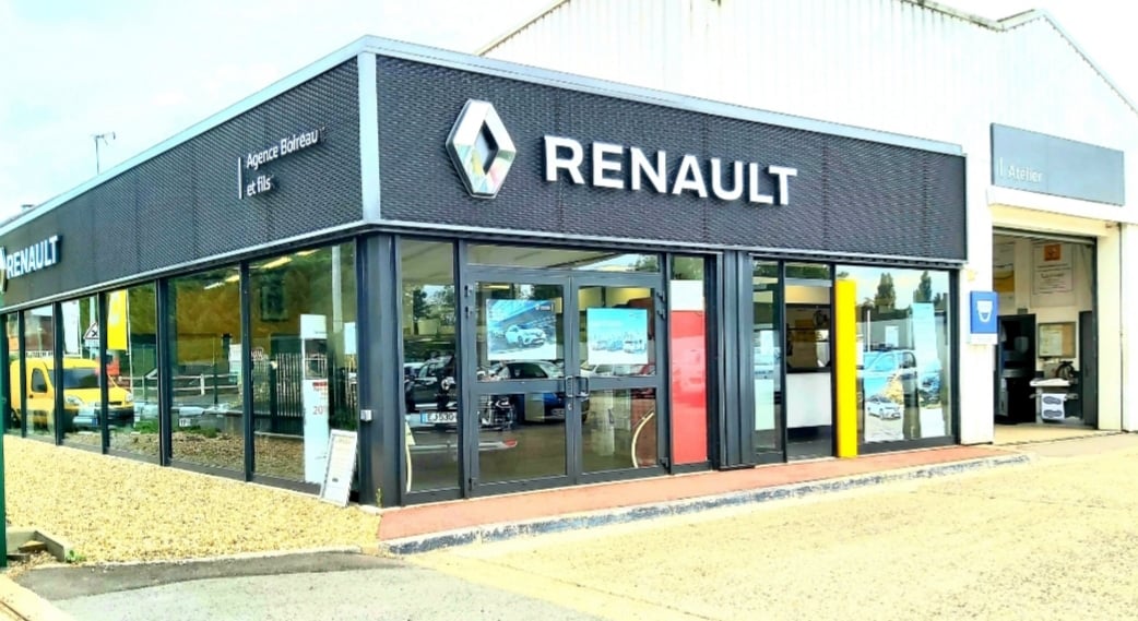 Renault at GARAGE BOIREAU & FILS 3