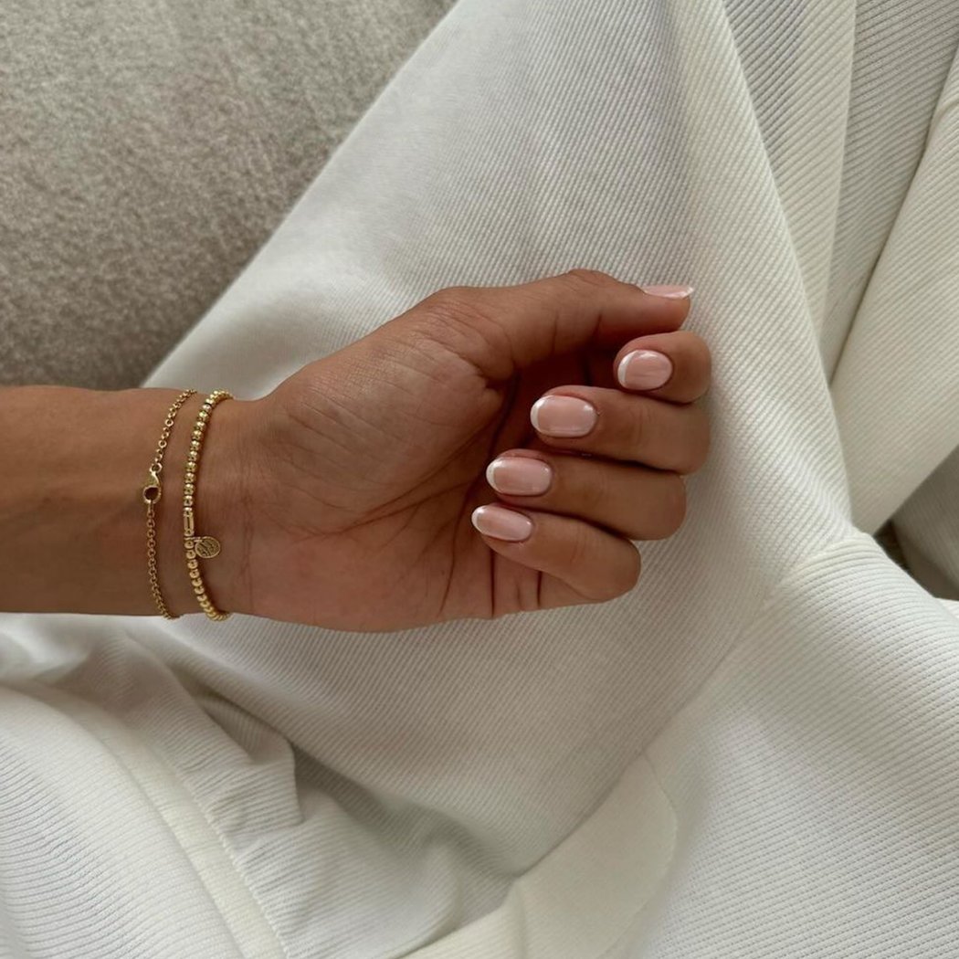 Polish nail bar 2