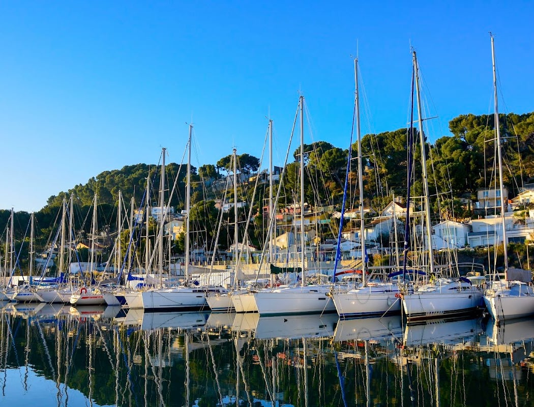Mettez les voiles ! Balade en voilier et découverte de l'étang de Berre 3