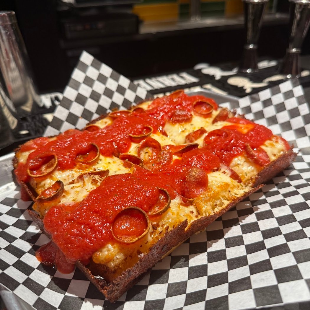 Pizza Mamo 1