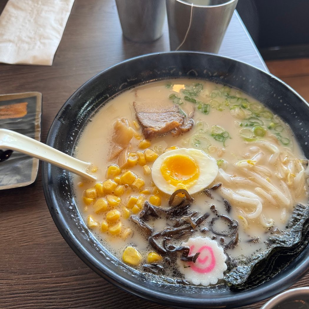 Totto Ramen & Sushi Bar 3