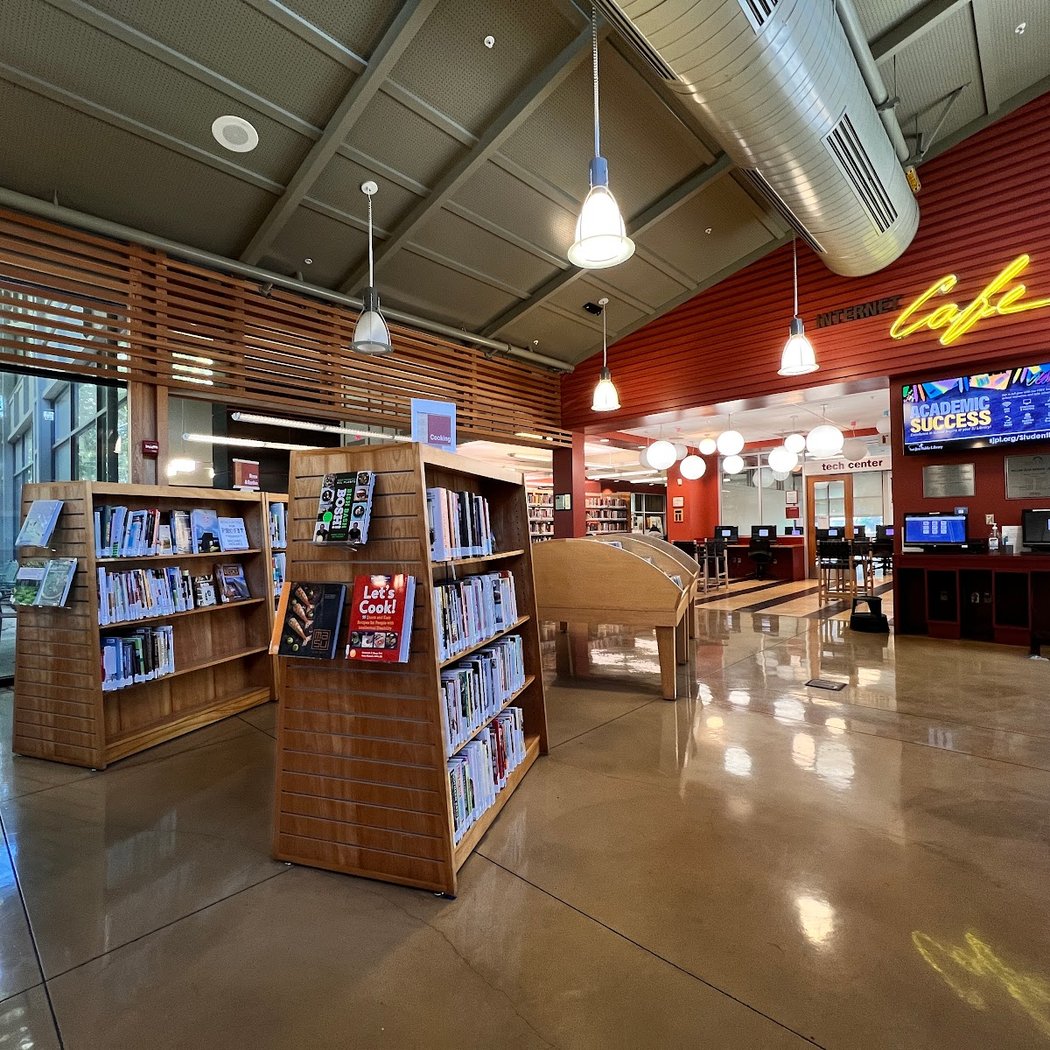 Reading To Children at the Willow Glen Library 3