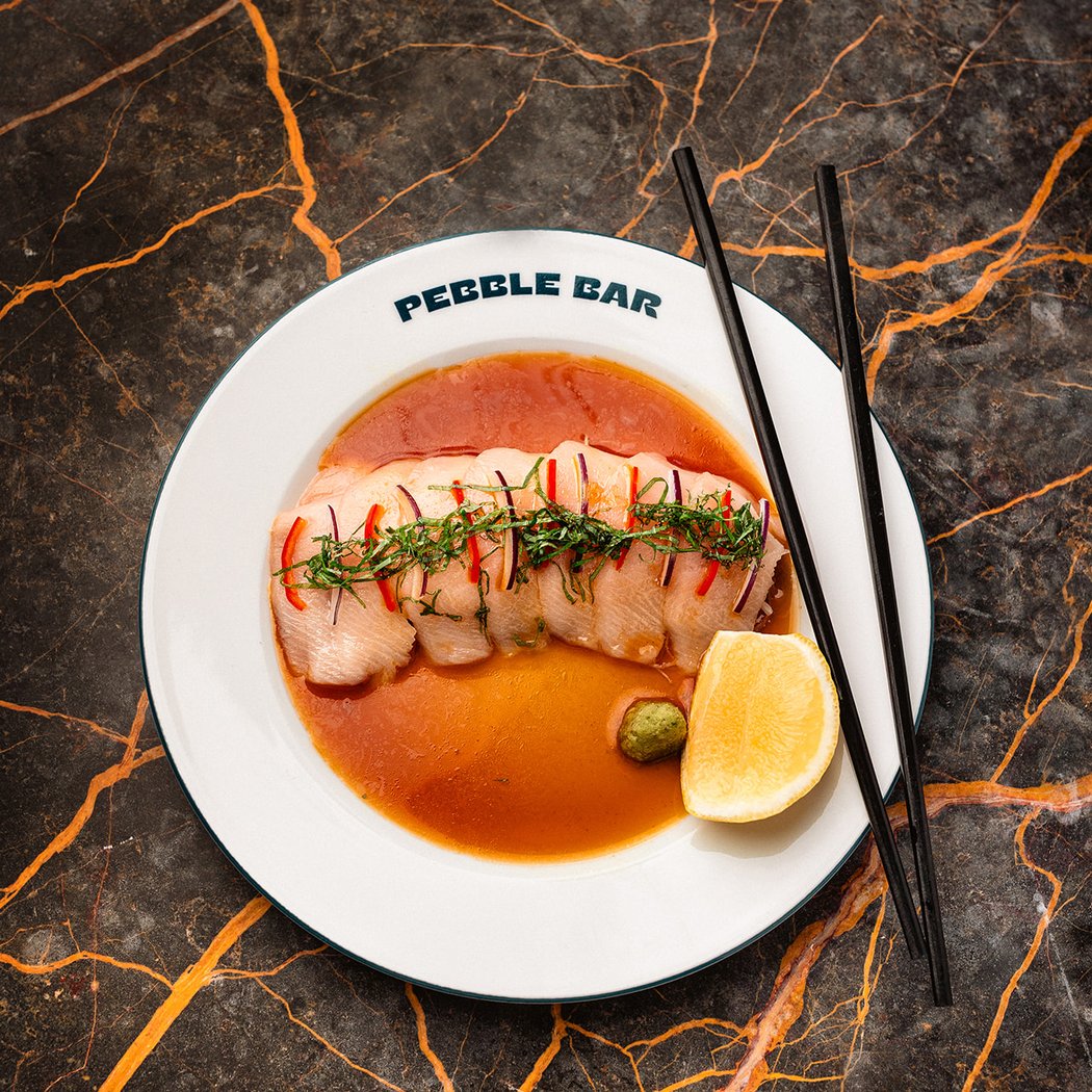Happy Hour at Pebble Bar 2