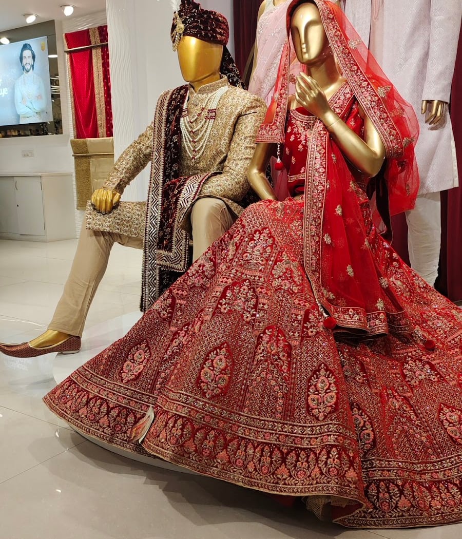 Manyavar & Mohey 1