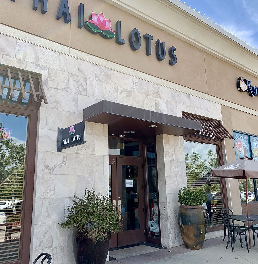 THAI LOTUS RESTAURANT 2