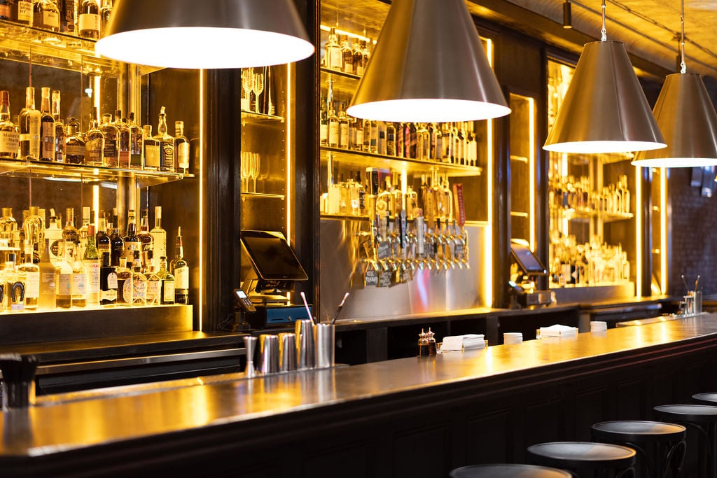 Aunt Bernie's Bar and Jardin 2