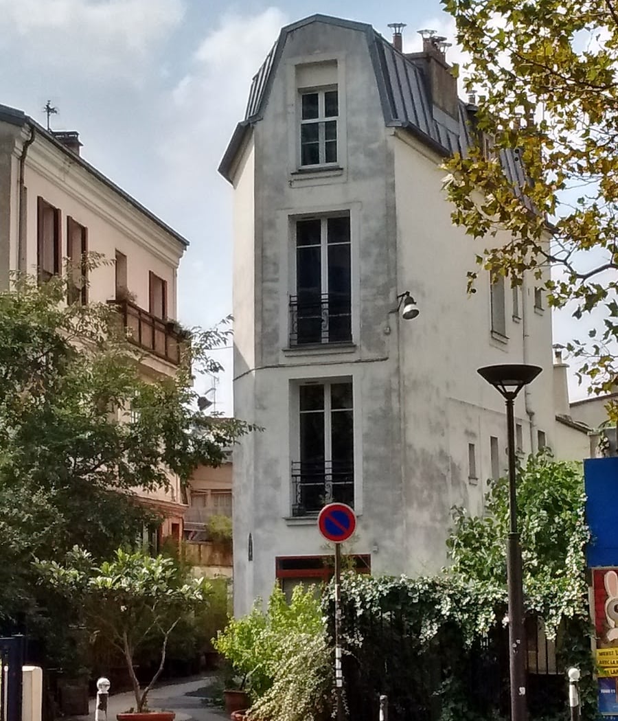 Get Lost in Rue des Pyrénées' Charm 3
