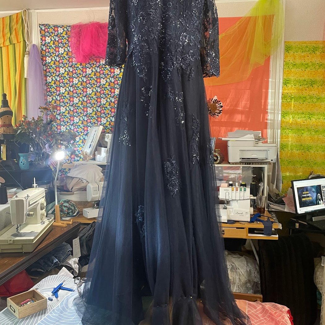 ✨ “Mondi’s Sewing: Tailoring & Alterations” ✨ 👗 2