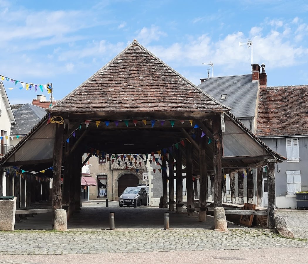 Ancienne halle de ste Sévère 2