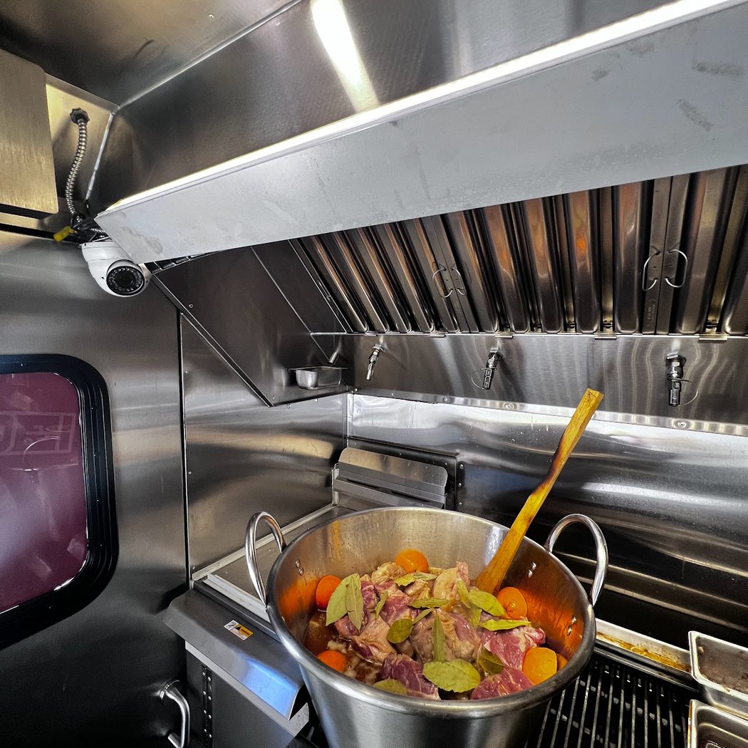 La Parrillada Feliz food truck Mexicana 3
