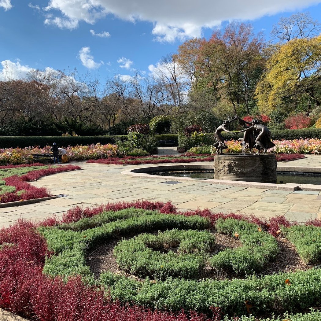 Untermyer Fountain 1
