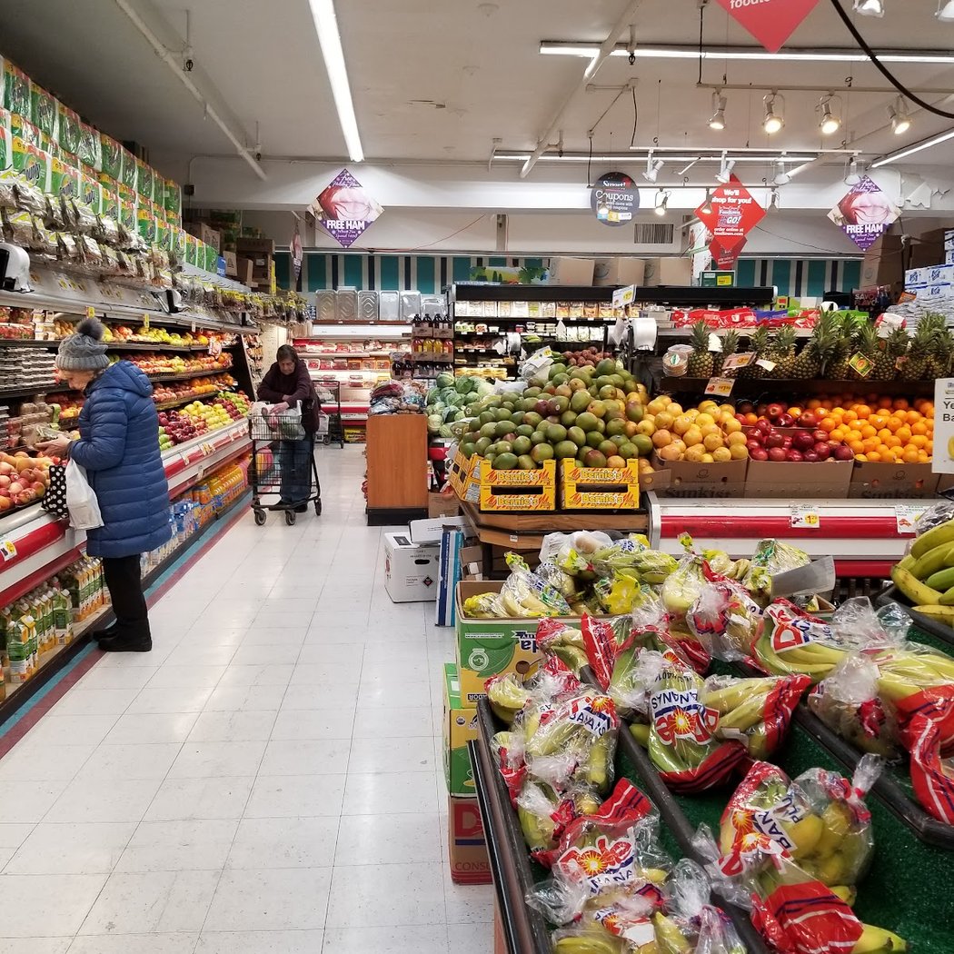 Ferreira Foodtown of Jackson Heights - Supermarket 3
