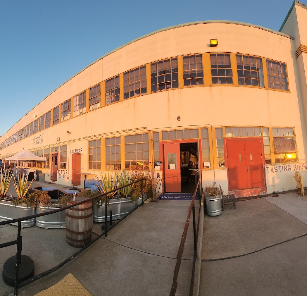 Hangar 1 Vodka Distillery & Tasting Lounge 3
