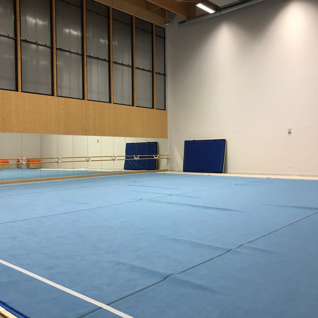 Gymnase Lilian Thuram 1