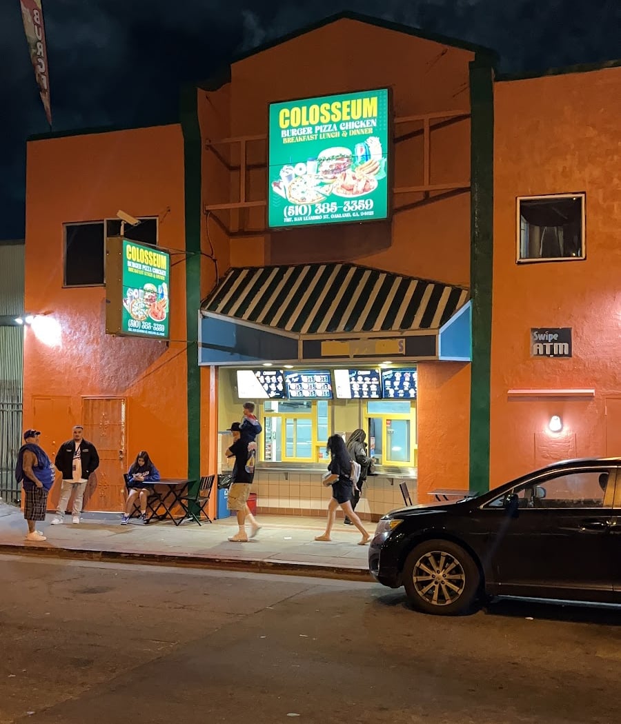 Coliseum burger n pizza 2