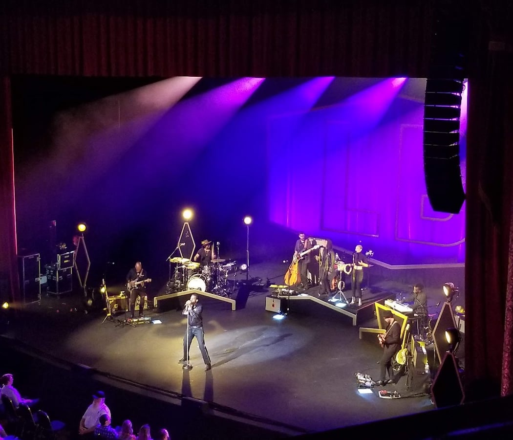 US Tour - SIX on Broadway 1