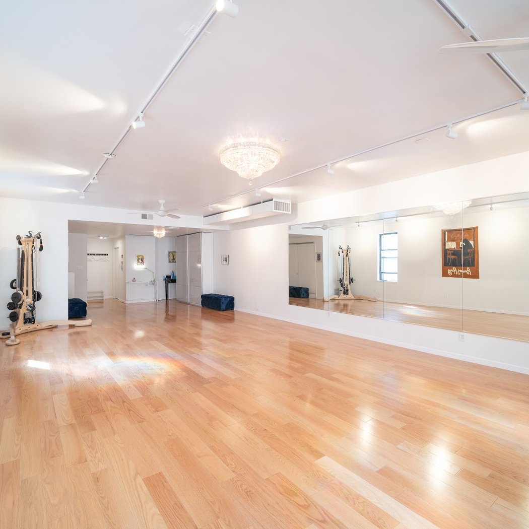 Triangulo: Boutique Studio For Argentine Tango 3