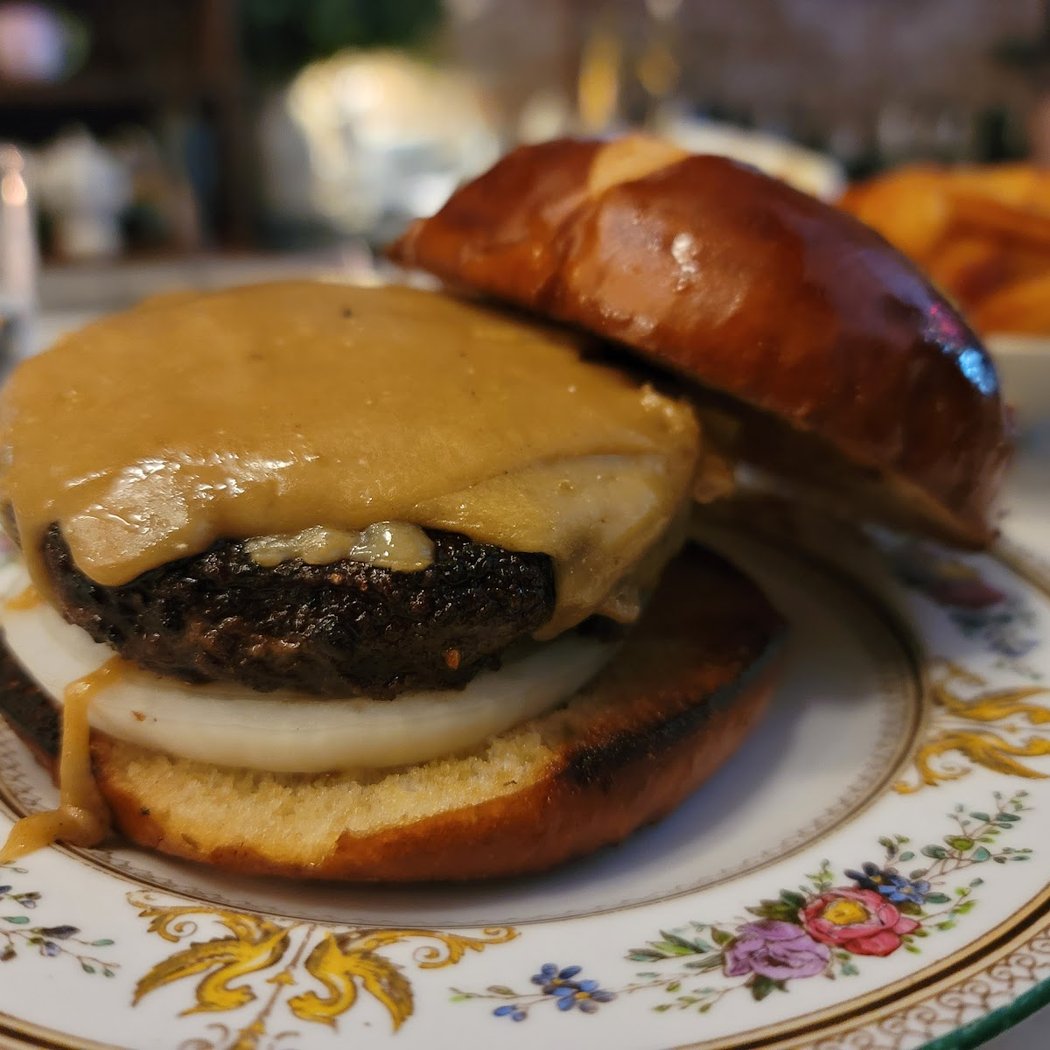 Welsh Rarebit Cheeseburger 1
