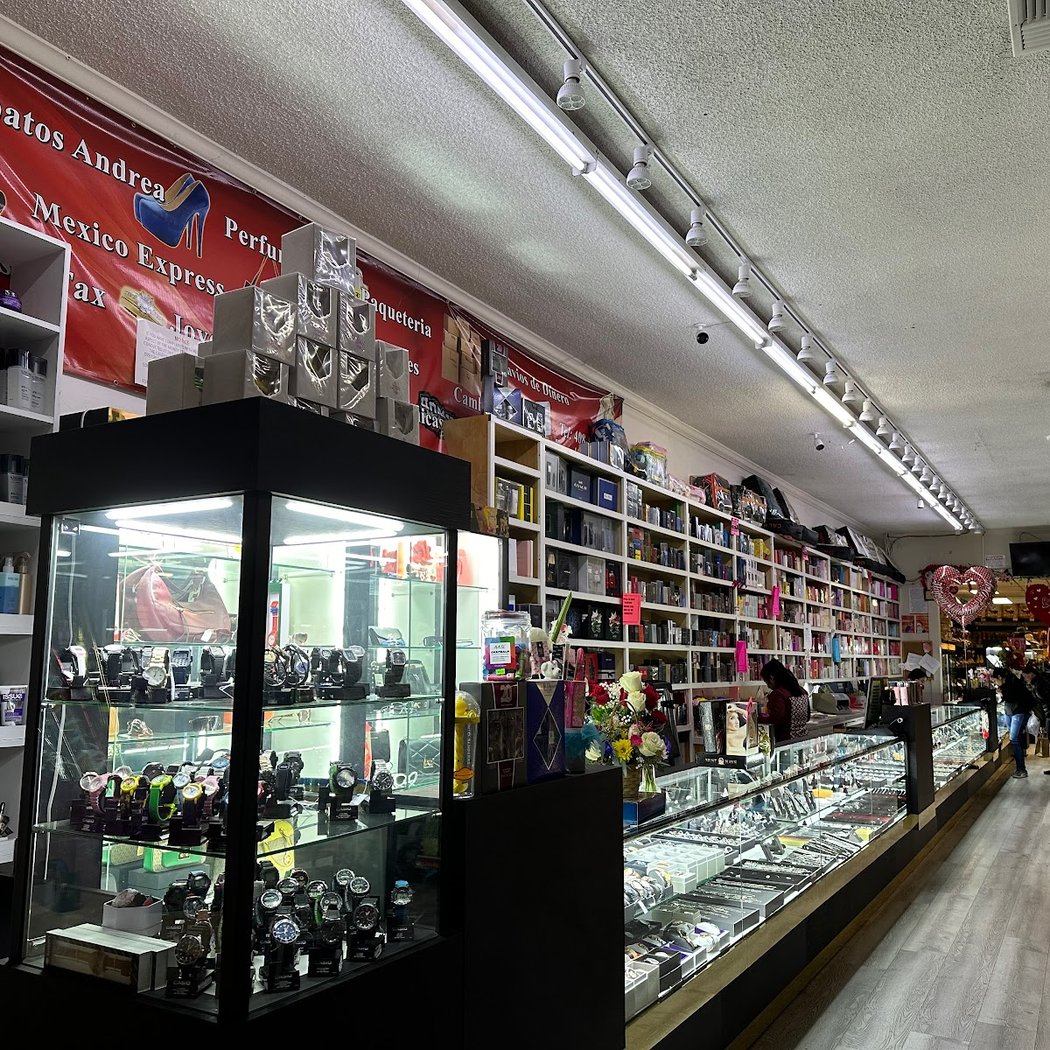 Josmarc Perfumes y Joyeria 3