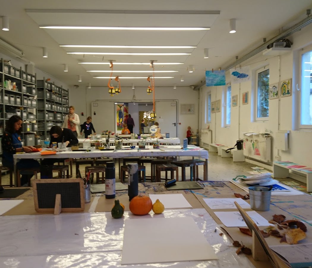 Familienzeit-Workshop: Ins Blaue hinein! I Für Kinder ab 3 Jahren mit Begleitung 2